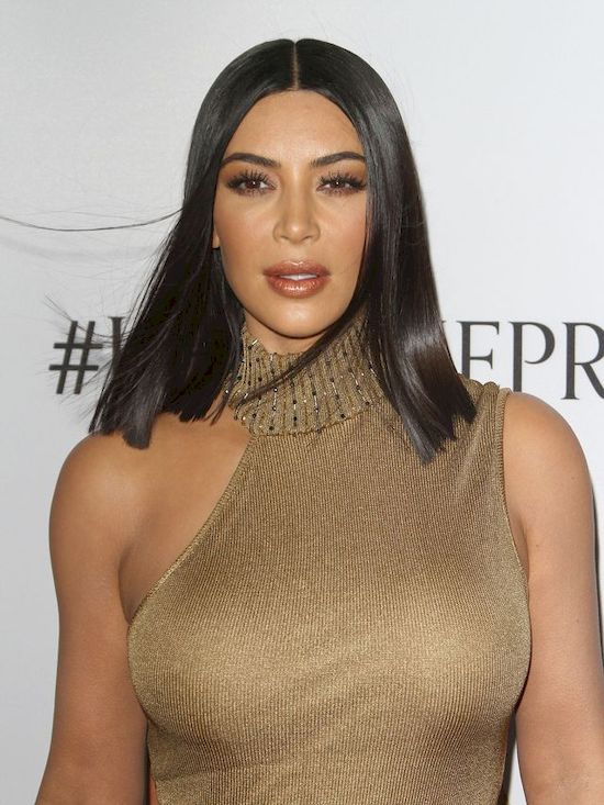 Tłumaczenie Kim Kardashian w sprawie narkotyków budzi wiele pytań