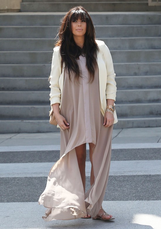 Kim Kardashiam ma na sobie… namiot (FOTO)