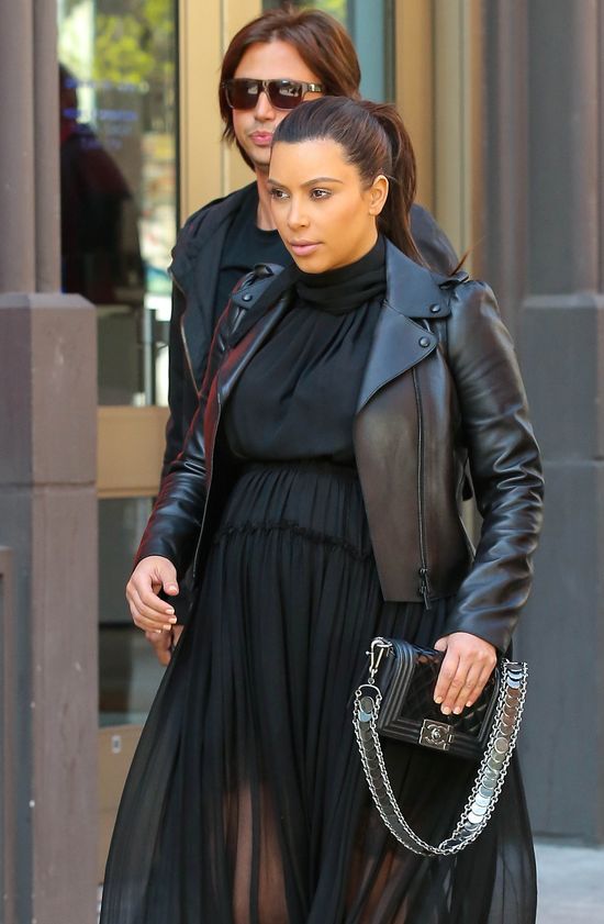 Kiedy Kim Kardashian zmieni kolor włosów?