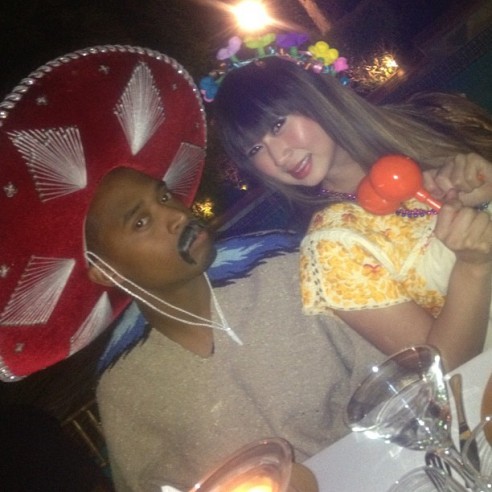 Szalone imprezki Kim Kardashian (FOTO)