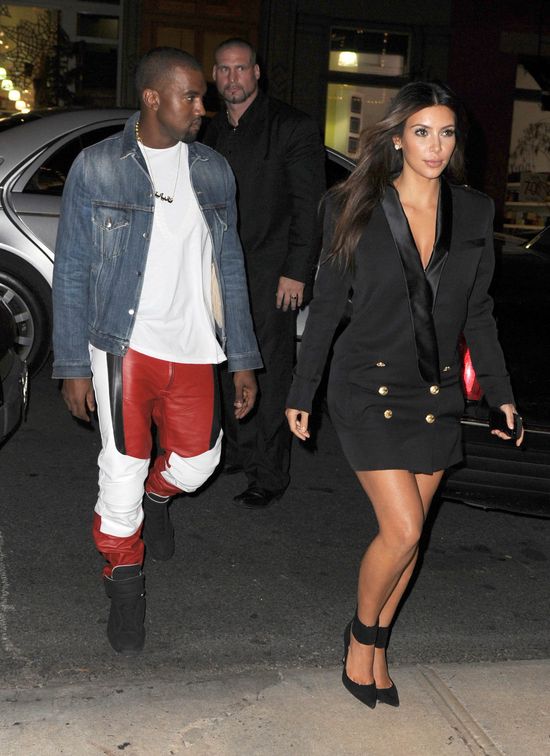 Oto sekret kształtów Kim Kardashian! (FOTO) Oto sekret kształtów Kim Kardashian! (FOTO)