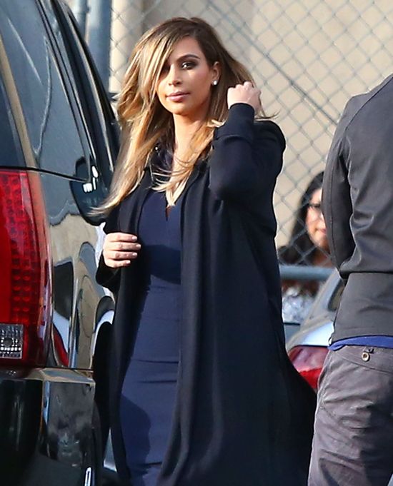 Kim Kardashian... stylową mamą? (FOTO)