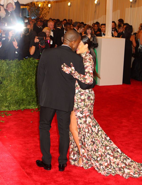 Kanye oświadczył się Kim i dał jej wypasiony prezent