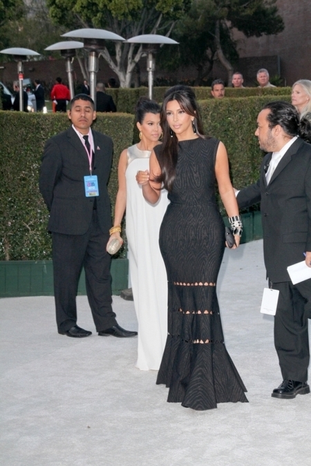 Kim Kardashian z ciężarną siostrą (FOTO)