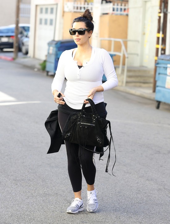 Kim Kardashian ćwiczyła nawet w Walentynki (FOTO)