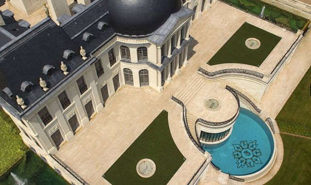  To w tym pałacu odbędzie się 3 ślub Kim Kardashian (FOTO)