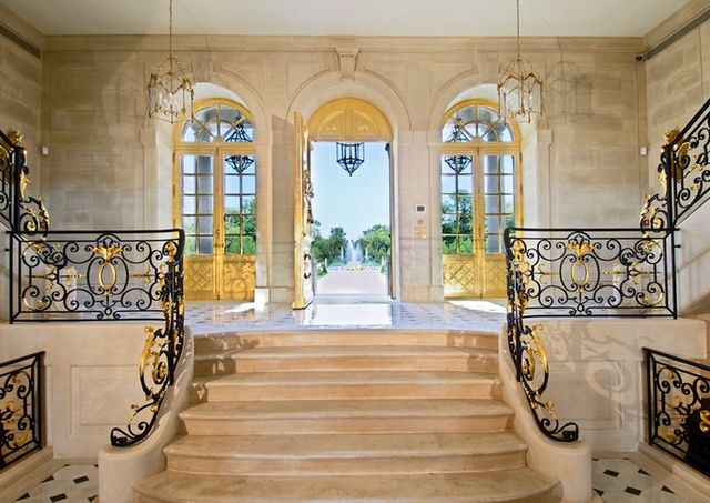  To w tym pałacu odbędzie się 3 ślub Kim Kardashian (FOTO)