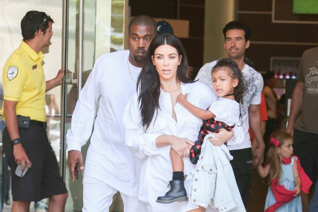 Nie uwierzycie, co już potrafi półroczny Saint West