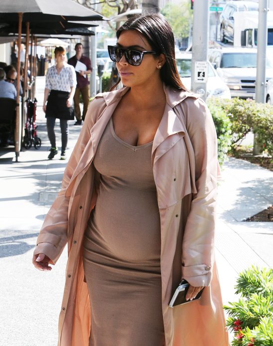 Kim Kardashian: Czuję się jak cholerny WIELORYB!