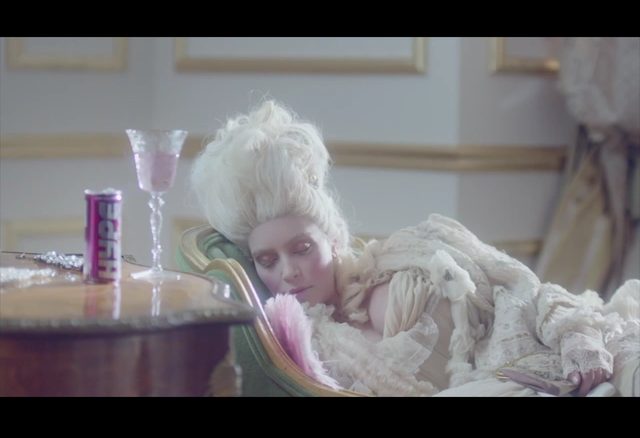 Takiej Kim Kardashian jeszcze nie widzieliśmy [VIDEO]