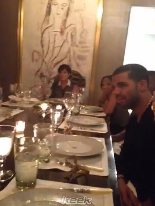 Jak wygląda zwykły obiad u Kardashianów? (VIDEO)