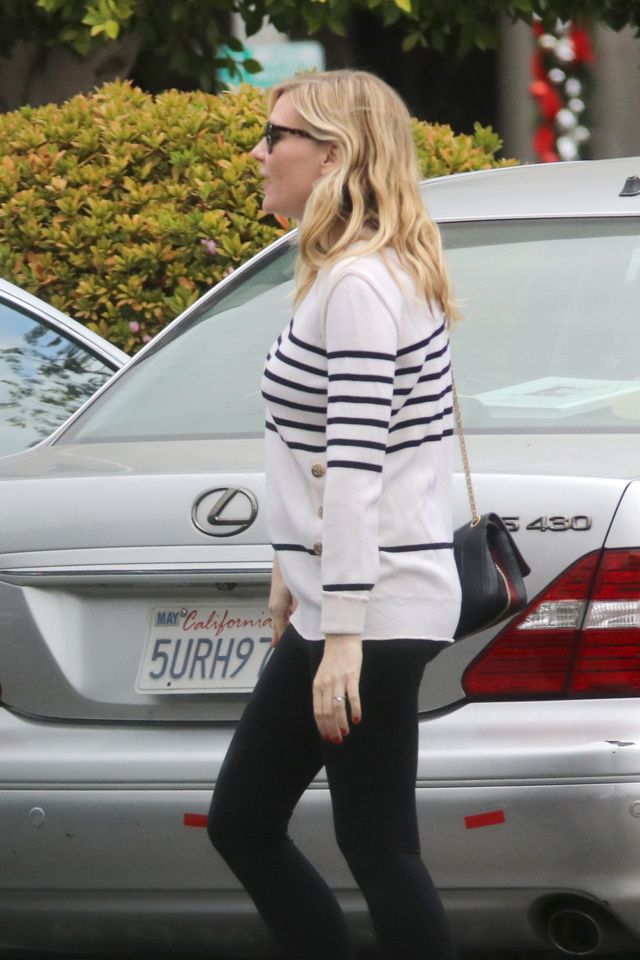 Kirsten Dunst w ciąży - widać brzuszek? (ZDJĘCIA)