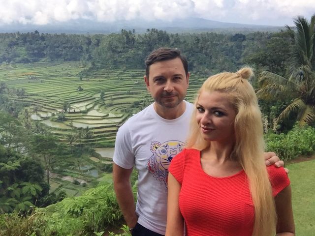 Koniec wakacji? Nie dla niej - ta celebrytka baluje na Bali (FOTO)