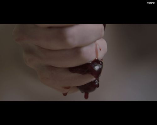 Dawid Podsiadło pokazał w klipie seks? [VIDEO]