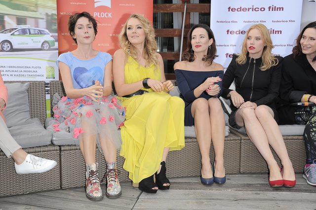 Bołądź, Gąsiorowska, Popławska na planie filmu Kochaj (FOTO)