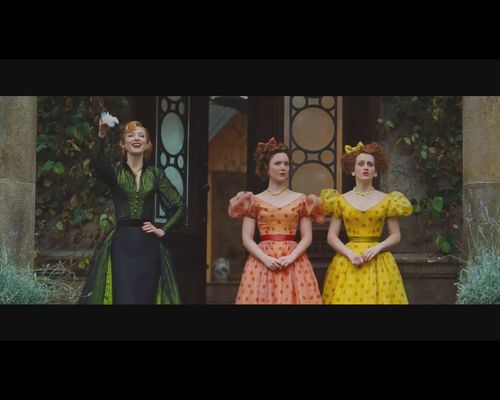 Nowy Kopciuszek jest... cool? [VIDEO]