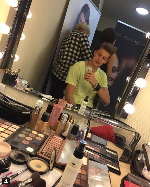 Jakob Kosel zapuścił włosy (Instagram)