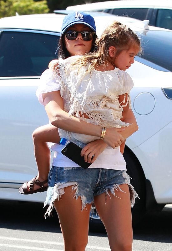 Subtelna różnica między mamą-Kim, a mamą-Kourtney (FOTO) Subtelna różnica między mamą-Kim, a mamą-Kourtney (FOTO)