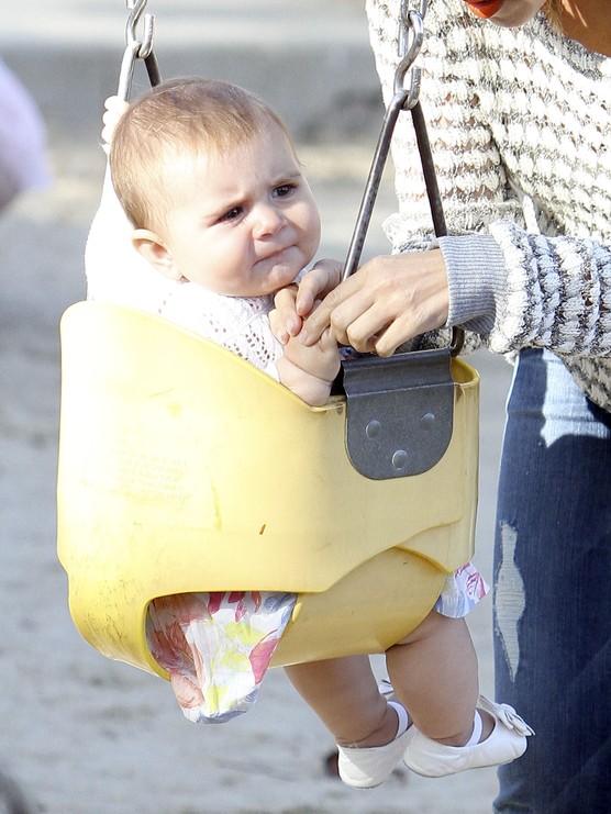 Kourtney Kardashian poświęca czas dzieciom (FOTO)