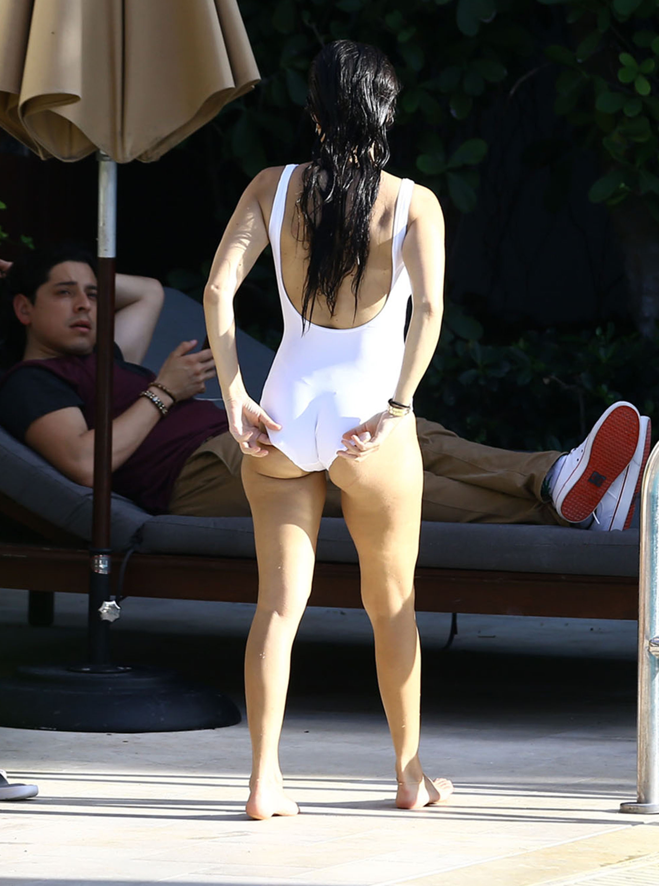 Kourtney Kardashian pokazała ZA DUŻO przy dzieciach?