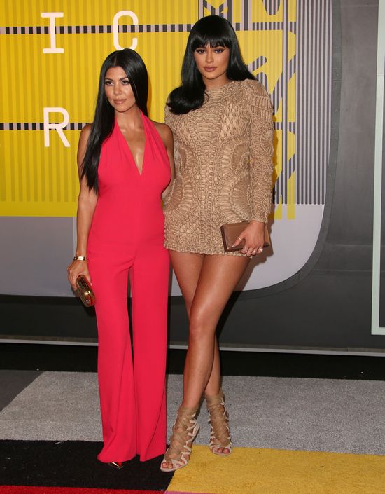 Kourtney Kardashian wykorzystala Kylie Jenner do... Kourtney Kardashian wykorzystala Kylie Jenner do...