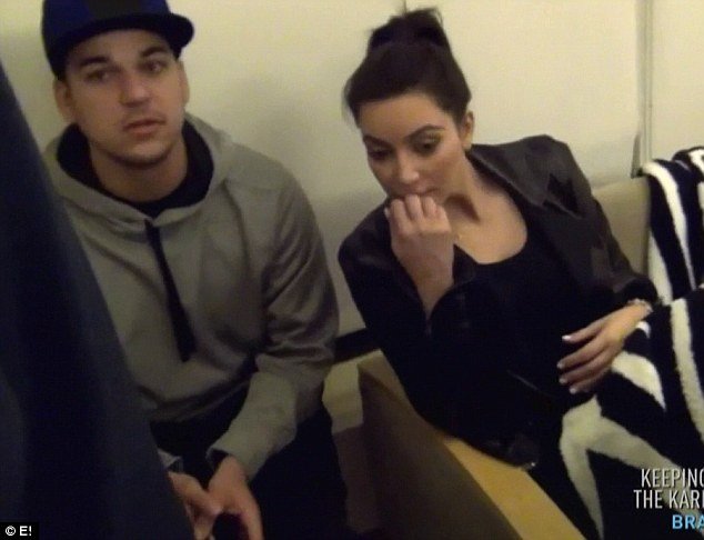 Kourtney Kardashian sama wyjmowała rodzącą się córeczkę 