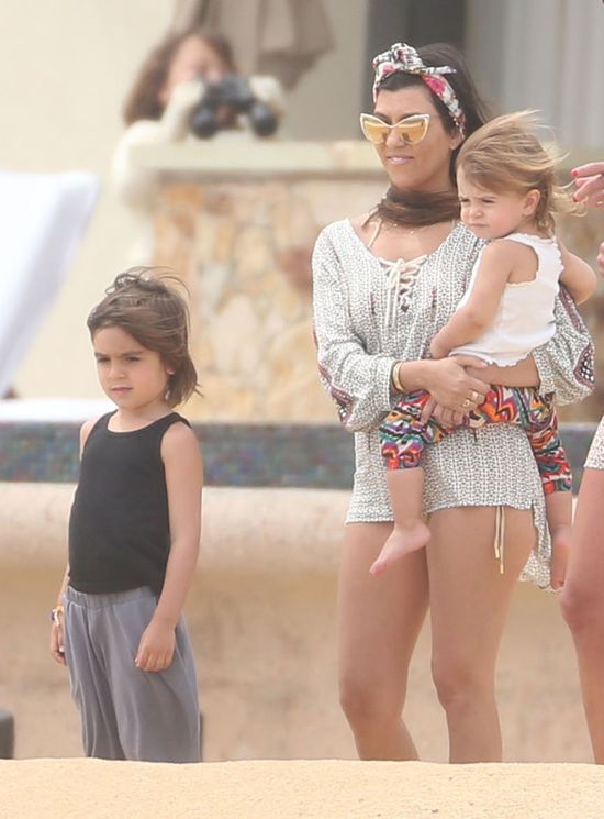 Jak Kourtney Kardashian spędziła urodziny i święta? (FOTO)