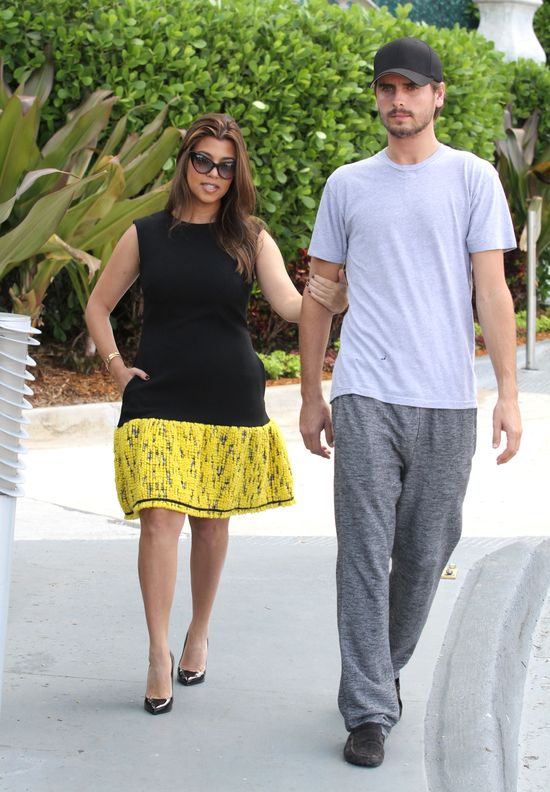 Kourtney Kardashian - po ciąży ani śladu (FOTO) Kourtney Kardashian - po ciąży ani śladu (FOTO)