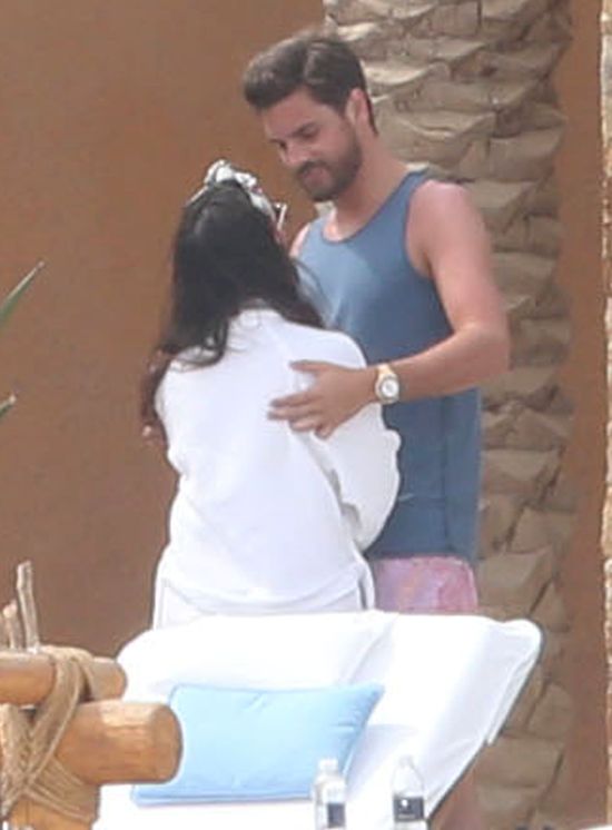 Jak Kourtney Kardashian spędziła urodziny i święta? (FOTO)