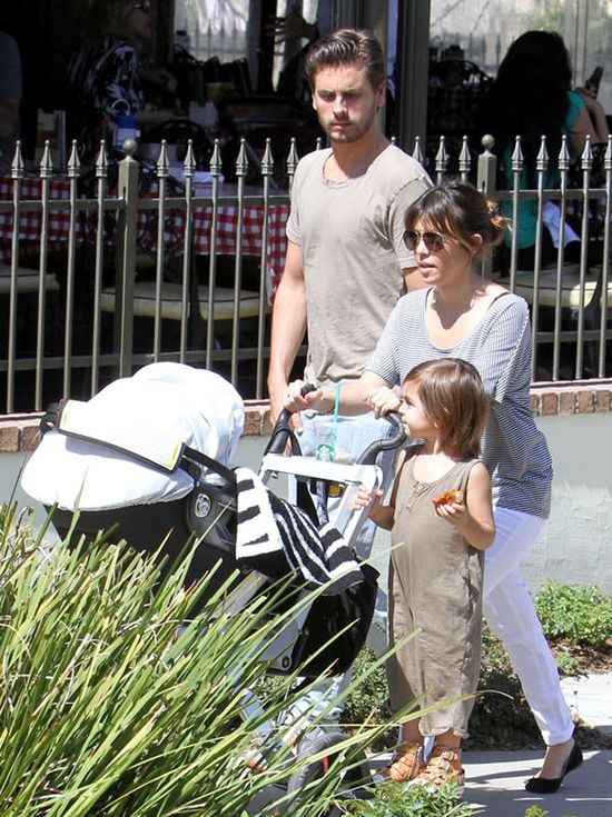 Kourtney zerwała ze Scottem przez smsa! Kourtney zerwała ze Scottem przez smsa!