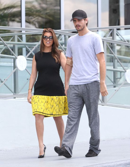 Kourtney Kardashian - po ciąży ani śladu (FOTO) Kourtney Kardashian - po ciąży ani śladu (FOTO)