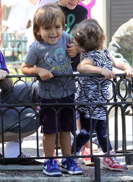 Kourtney Kardashian ma już naprawdę duży brzuch (FOTO)