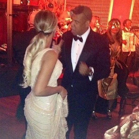 Kris Jenner imprezuje z Beyonce (FOTO) Kris Jenner imprezuje z Beyonce (FOTO)