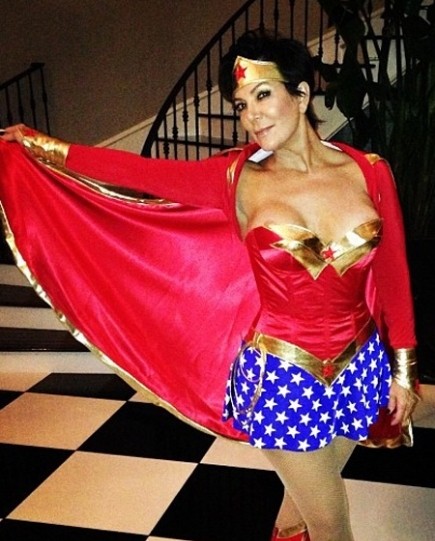 Kris Jenner pokazała sutka na Twitterze (FOTO)