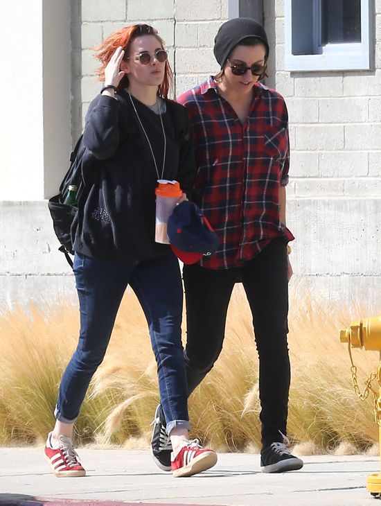 Kristen Stewart na randce z dziewczyną (FOTO) Kristen Stewart na randce z dziewczyną (FOTO)