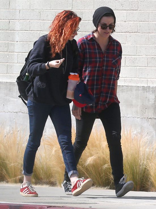 Kristen Stewart na randce z dziewczyną (FOTO) Kristen Stewart na randce z dziewczyną (FOTO)