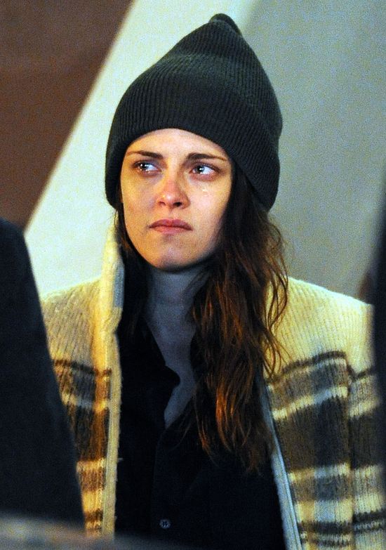 Kristen Stewart wygląda jak bezdomna (FOTO) Kristen Stewart wygląda jak bezdomna (FOTO)