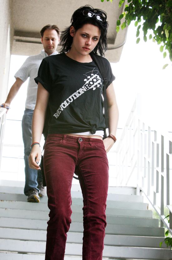 Kristen Stewart jest rudzielcem! (FOTO) Kristen Stewart jest rudzielcem! (FOTO)