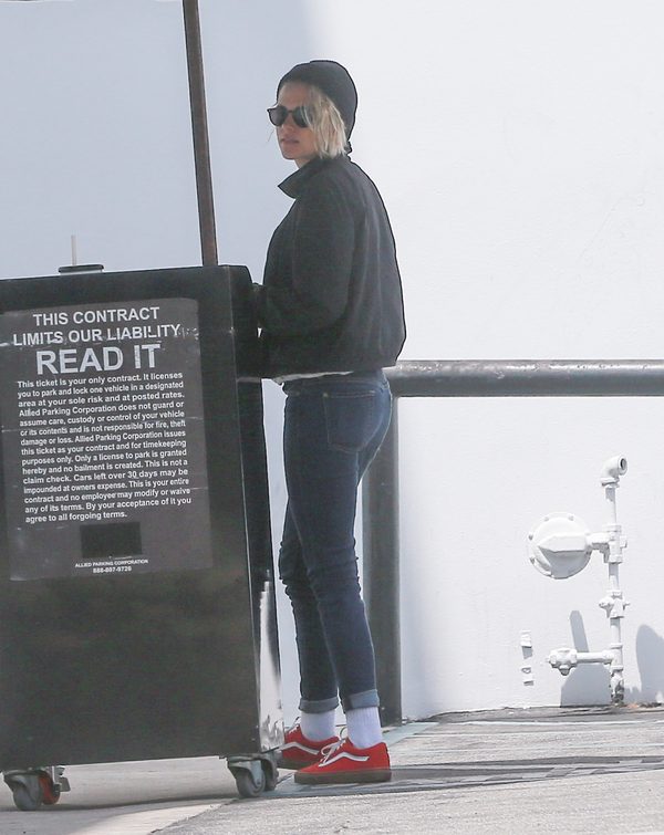 Fani Kristen Stewart: W tych włosach wyglądasz jak facet! (FOTO)