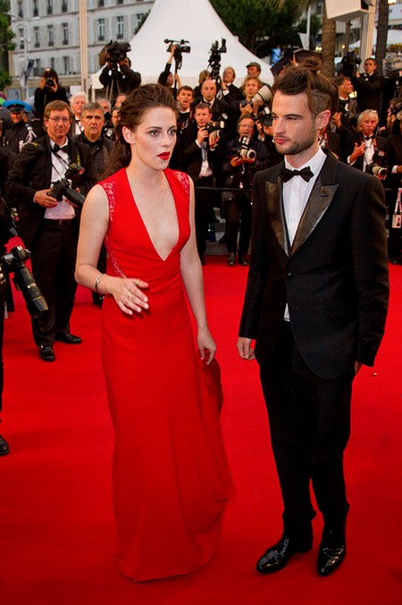 Kristen Stewart błysnęła biustem w Cannes (FOTO)