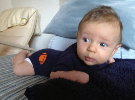 Czyj to słodki bobas? (FOTO)