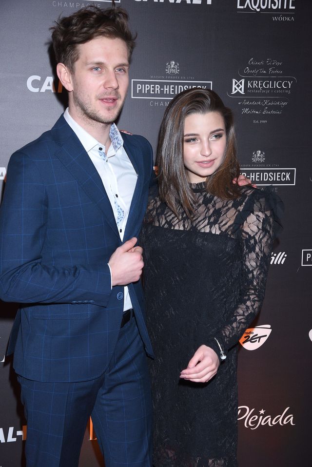 Dotąd Królikowski i Wieniawa nie komentowali plotek, ale ta fotka mówi WSZYSTKO Dotąd Królikowski i Wieniawa nie komentowali plotek, ale ta fotka mówi WSZYSTKO