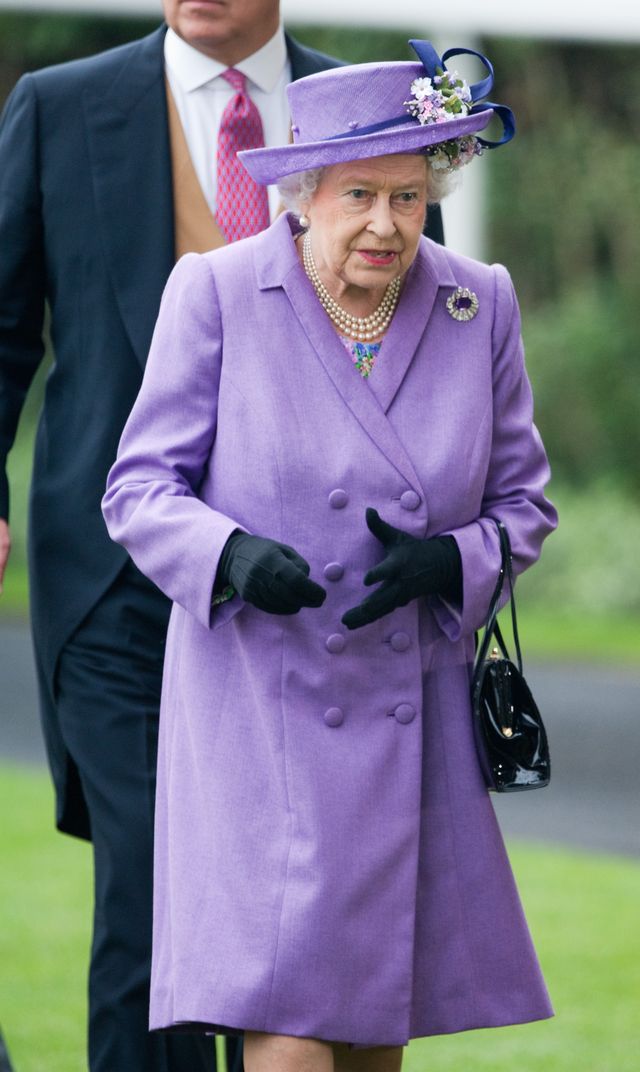 O 3 w nocy w Pałacu Buckingham zostało zwołane NADZWYCZAJNE SPOTKANIE