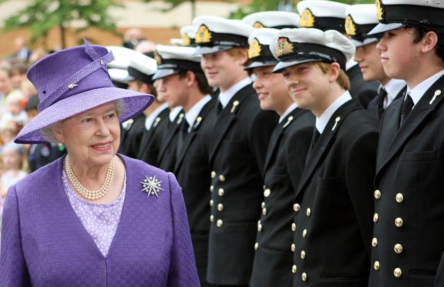 O 3 w nocy w Pałacu Buckingham zostało zwołane NADZWYCZAJNE SPOTKANIE