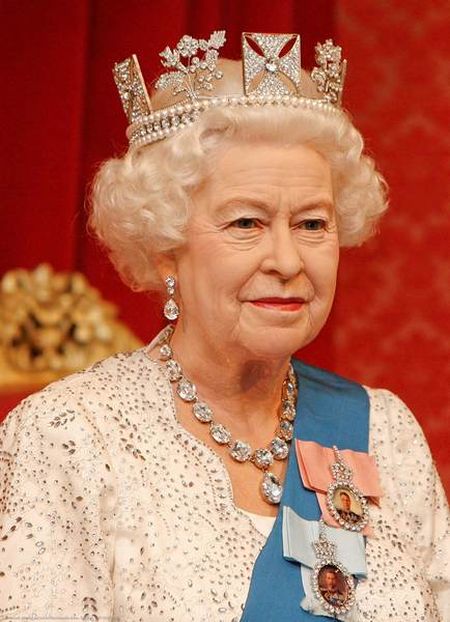 Nowa Królowa Elżbieta z wosku