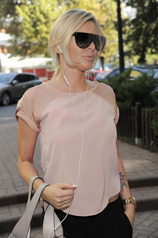 Izabela Adamczyk na rozprawie męża, Dariusza K. (FOTO)