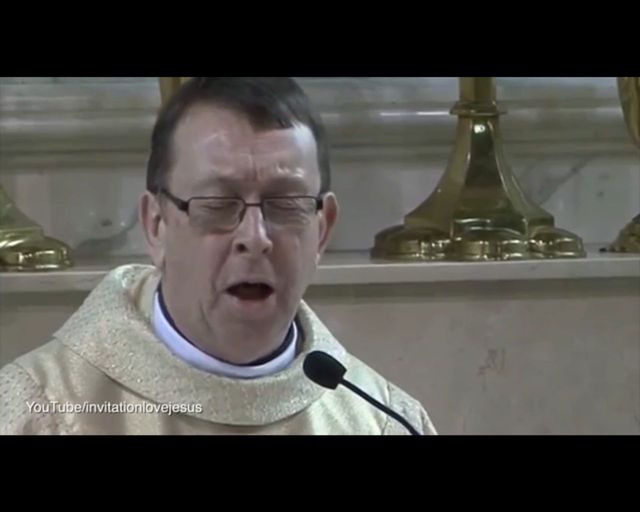 Zrobił to w kościele! [VIDEO]