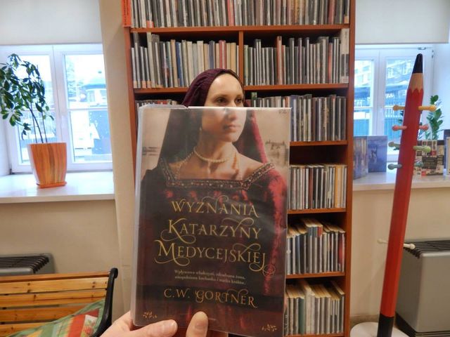 Carrie z książki Kinga w lubelskiej bibliotece (FOTO)