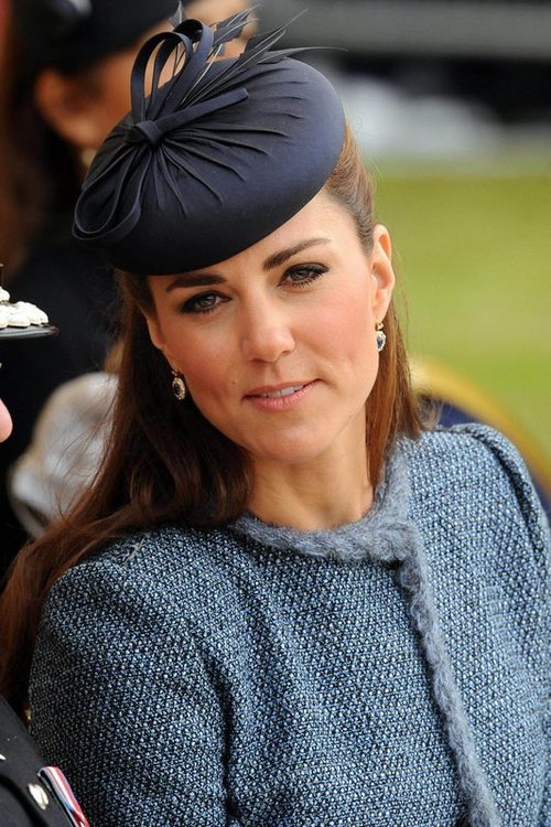 Kate Middleton wniosła na królewski dwór młodość (FOTO)