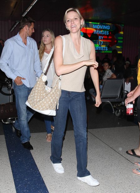 Księżna Charlene w Paryżu bez męża Księżna Charlene w Paryżu bez męża